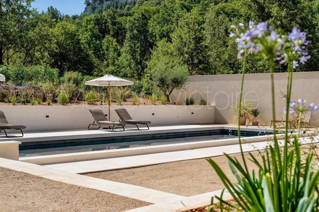 House in Oppède, Provence-Alpes-Côte d'Azur, France 1 - 17303081
