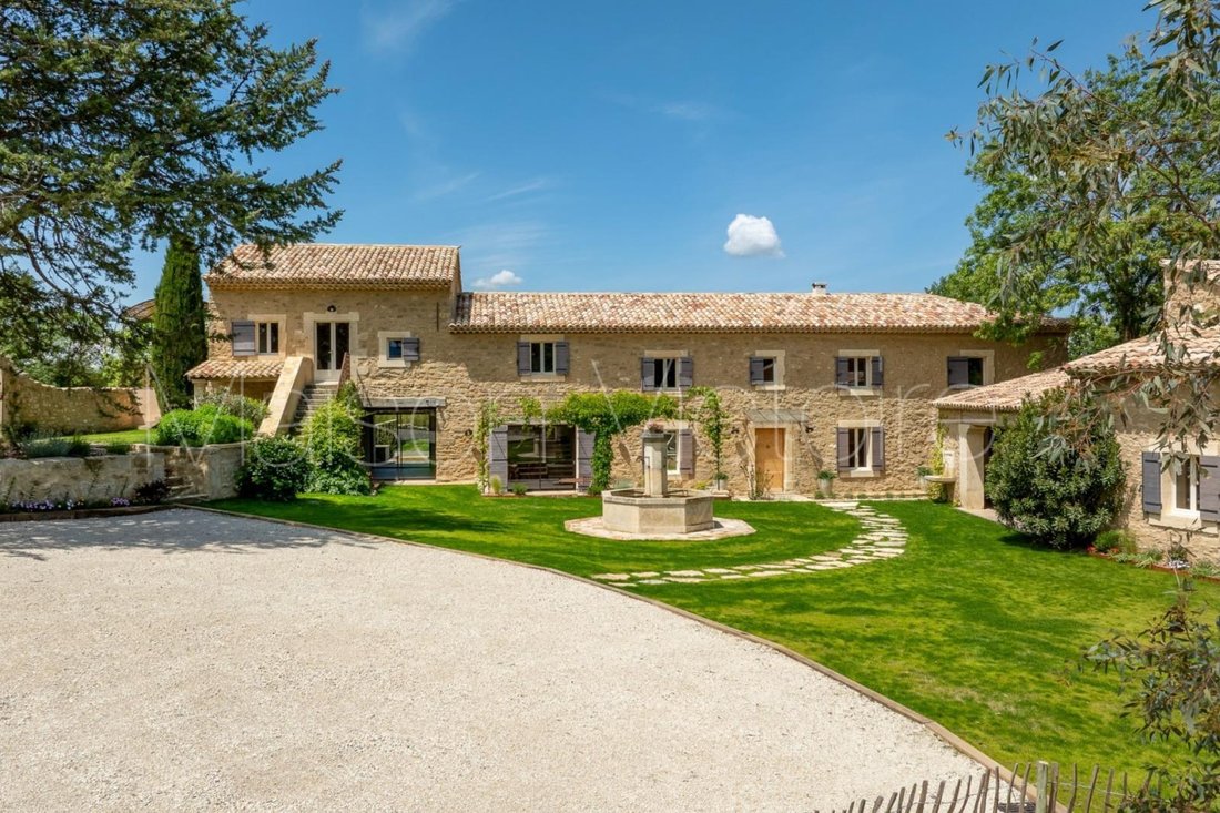 House in Oppède, Provence-Alpes-Côte d'Azur, France 1 - 17303106