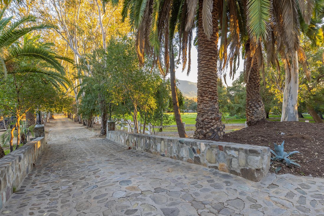 House in Ojai, California, United States 3 - 17304528