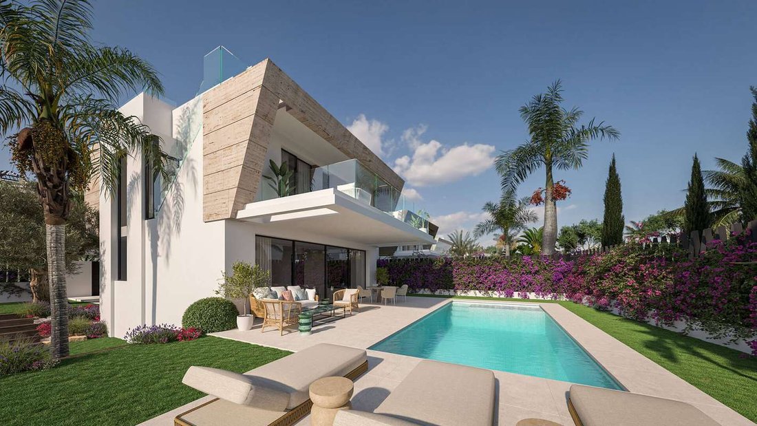 Villa in Estepona, Andalusia, Spain 2 - 17303344