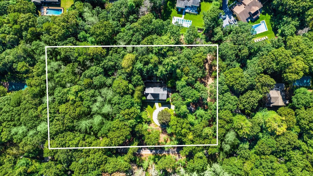 East Hampton, New York, United States 2 - 17305681