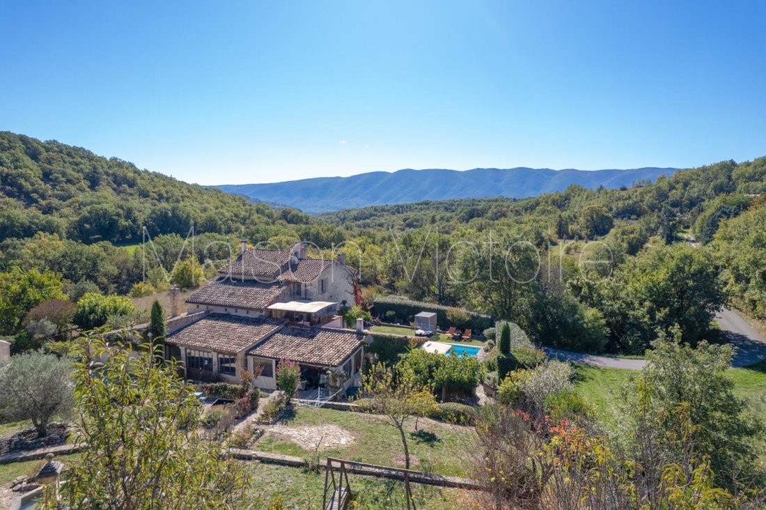 House in Saint-Martin-de-Castillon, Provence-Alpes-Côte d'Azur, France 1 - 17303157