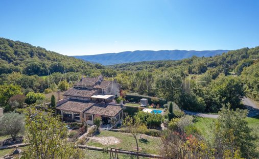 House in Saint-Martin-de-Castillon, Provence-Alpes-Côte d'Azur, France 1