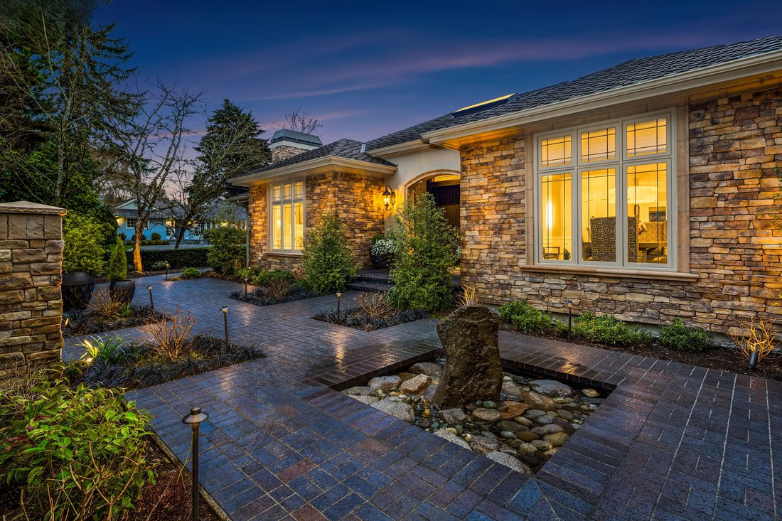 House in Medina, Washington, United States 3 - 17306314