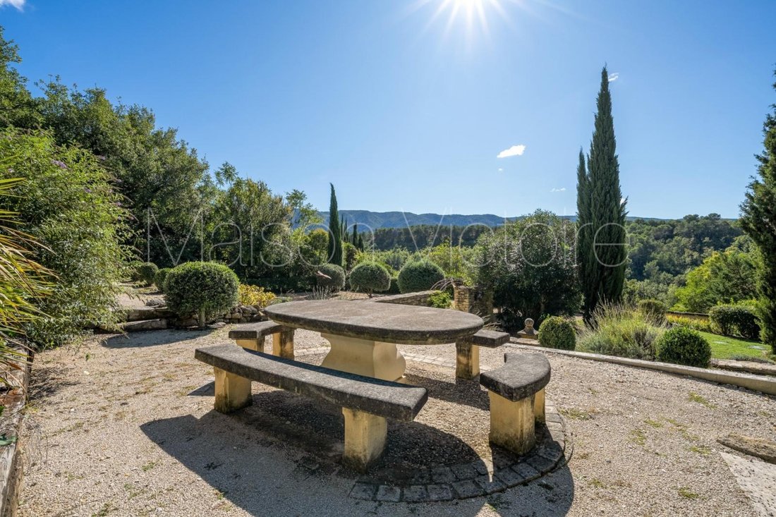 House in Ménerbes, Provence-Alpes-Côte d'Azur, France 5 - 17303145
