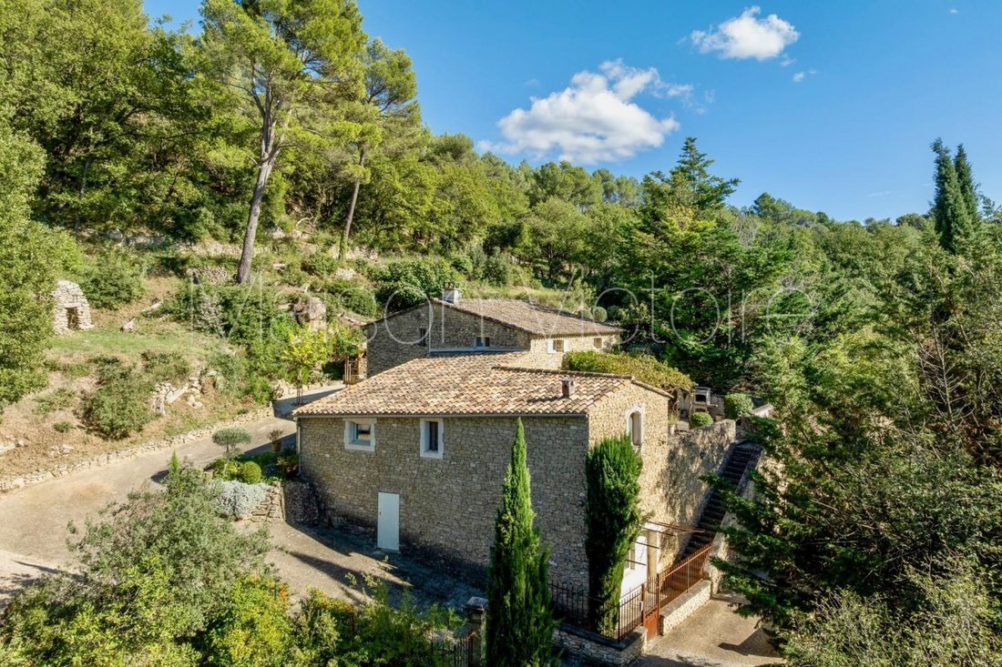 House in Ménerbes, Provence-Alpes-Côte d'Azur, France 2 - 17303145