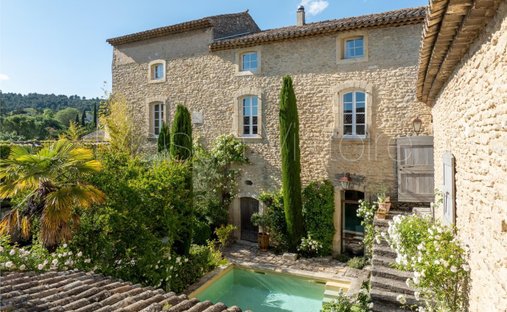 House in Cabrières-d'Avignon, Provence-Alpes-Côte d'Azur, France 1