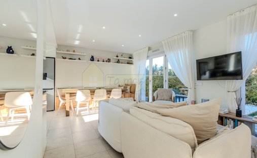 House in Alvorninha, Leiria District, Portugal 1