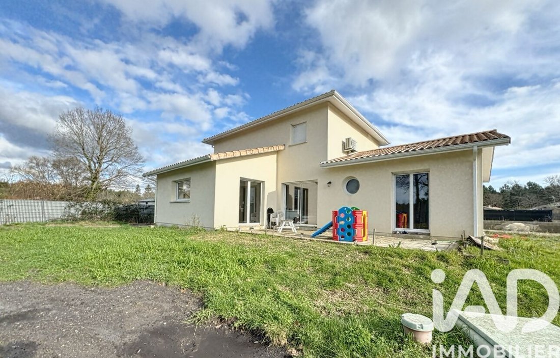 House in Mios, Nouvelle-Aquitaine, France 1 - 17303684