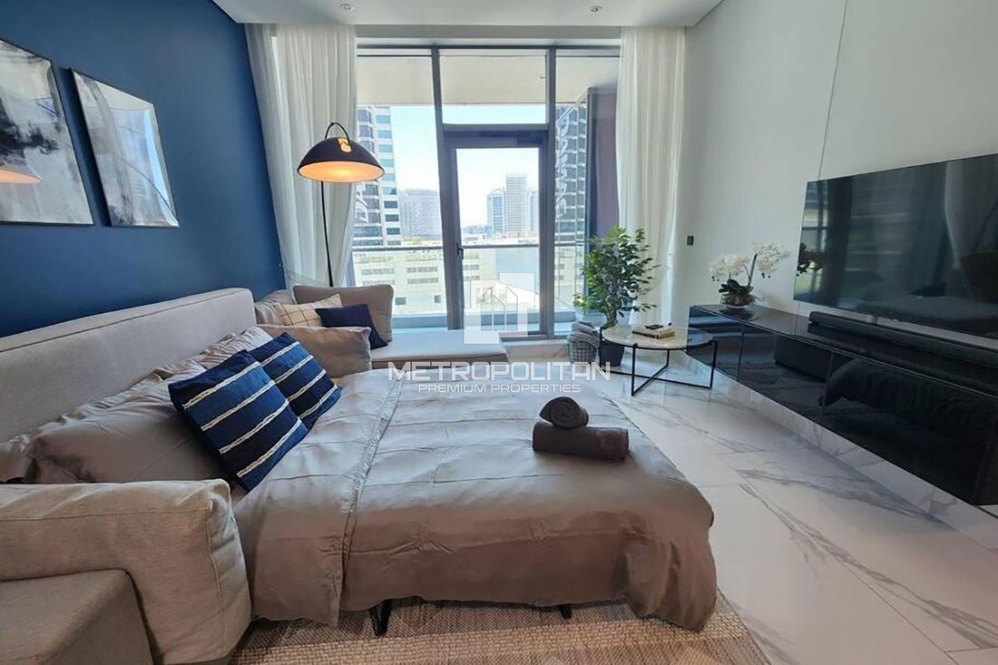 Apartment in Business Bay, Dubai, United Arab Emirates 2 - 17303444