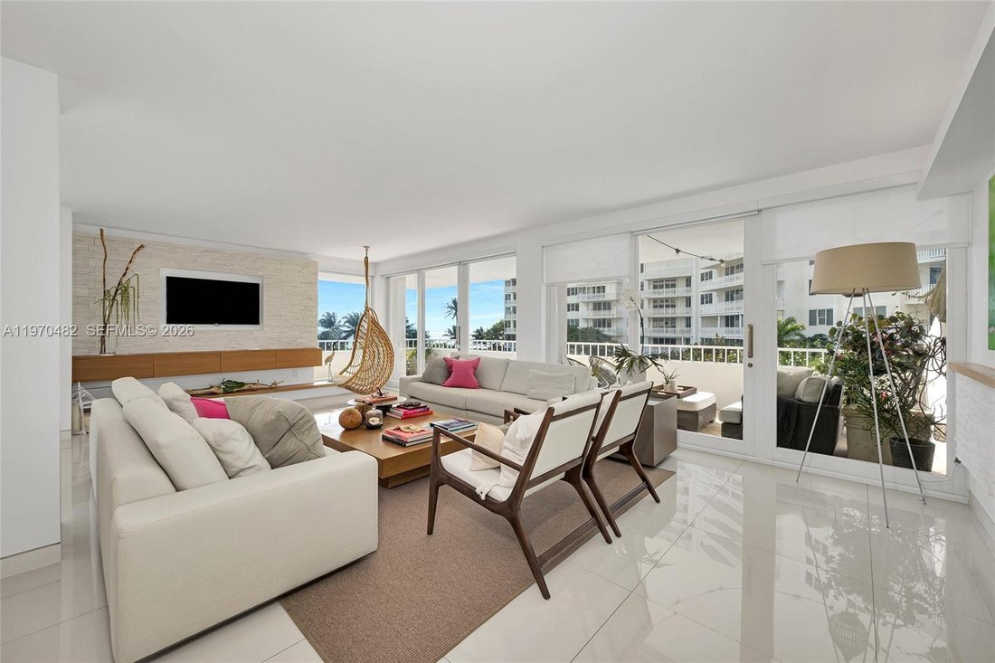 Condo in Key Biscayne, Florida, United States 3 - 17302183