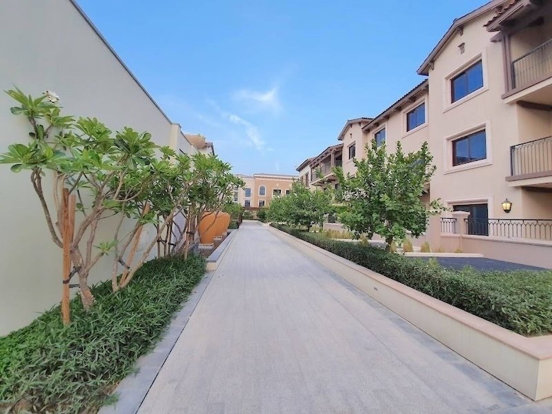 Apartment in Muhaisnah, Dubai, United Arab Emirates 1 - 17301962