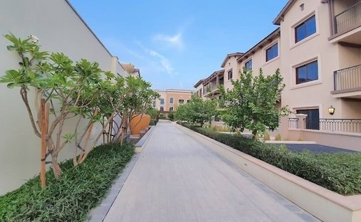 Apartment in Muhaisnah, Dubai, United Arab Emirates 1