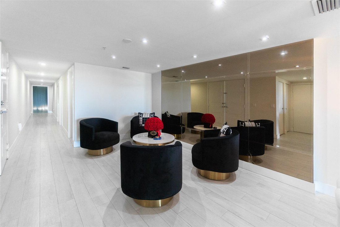 Condo in Bal Harbour, Florida, United States 3 - 17302111