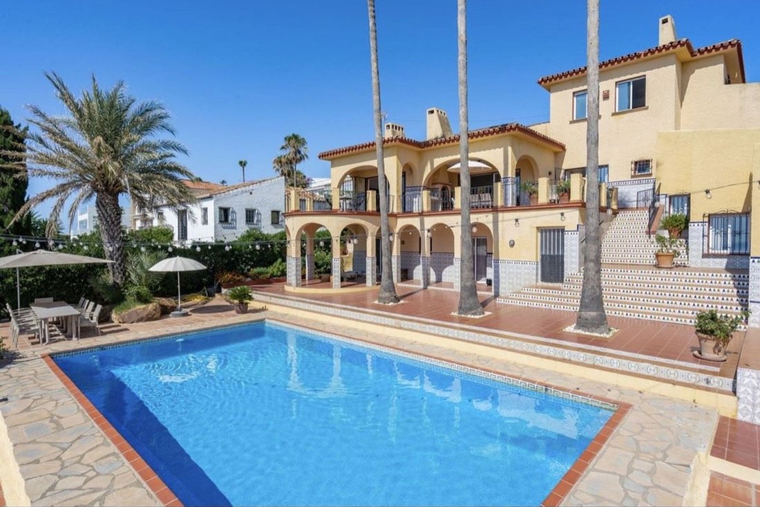 Villa in Estepona, Andalusia, Spain 1 - 17302660