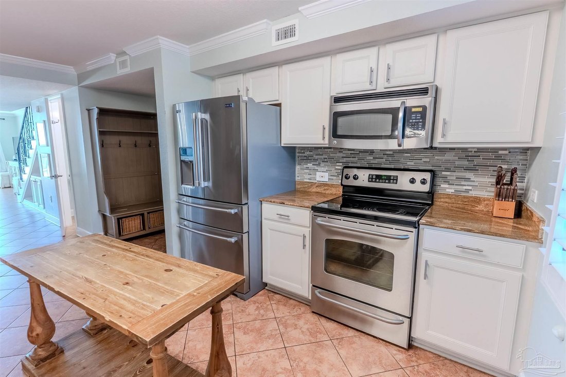 Townhouse in Pensacola, Florida, United States 4 - 17303782