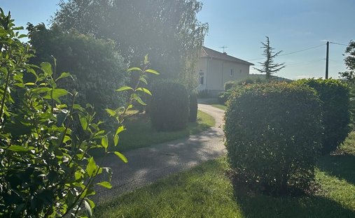 House in Prisse, Bourgogne – Franche-Comté, France 1
