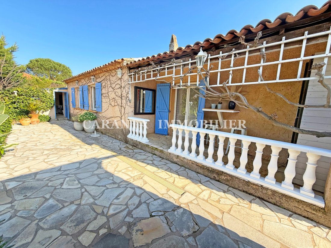 Villa in Nartelle-Noyer-Bellevue-bd des Sardinaux, Sainte-Maxime, France 1 - 16334108