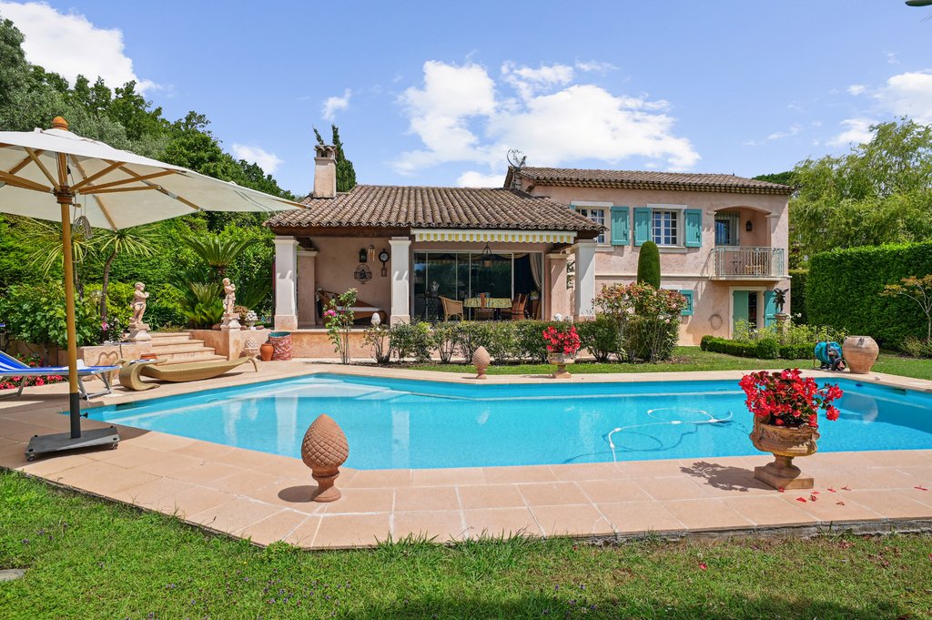 House in Mougins, Provence-Alpes-Côte d'Azur, France 1 - 14403159