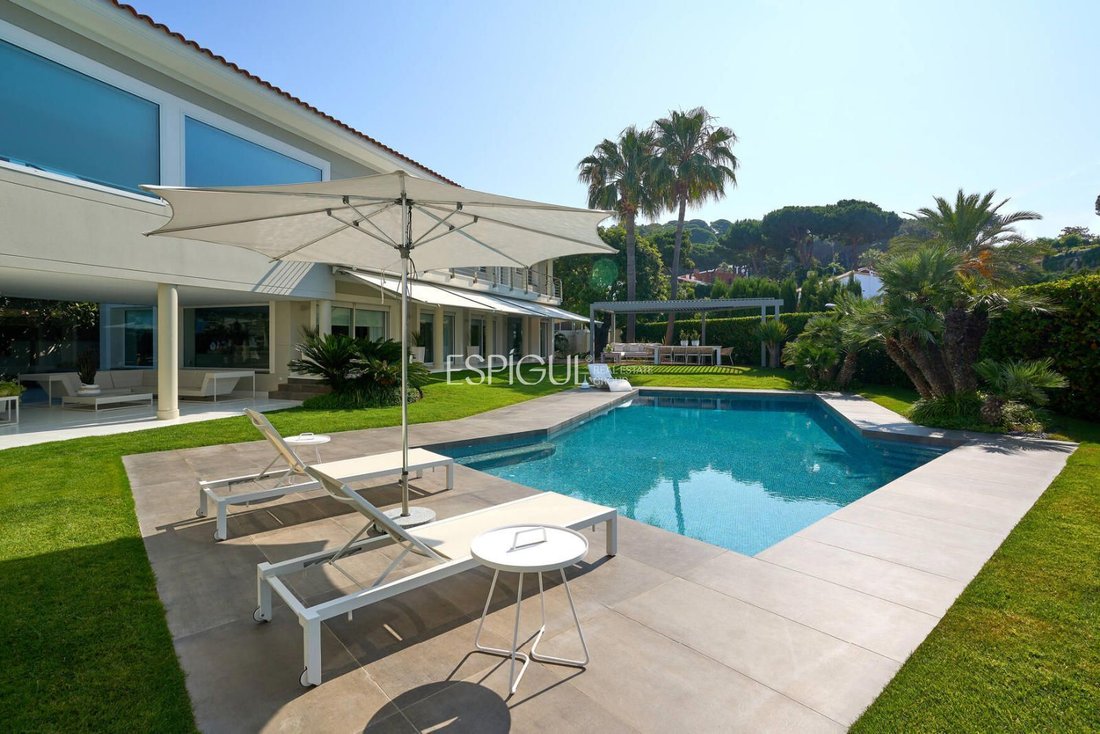 Villa in Sant Pol de Mar, Catalonia, Spain 1 - 17303964