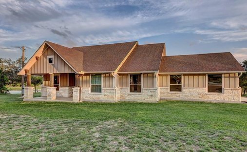 House in Harper, Texas, United States 1