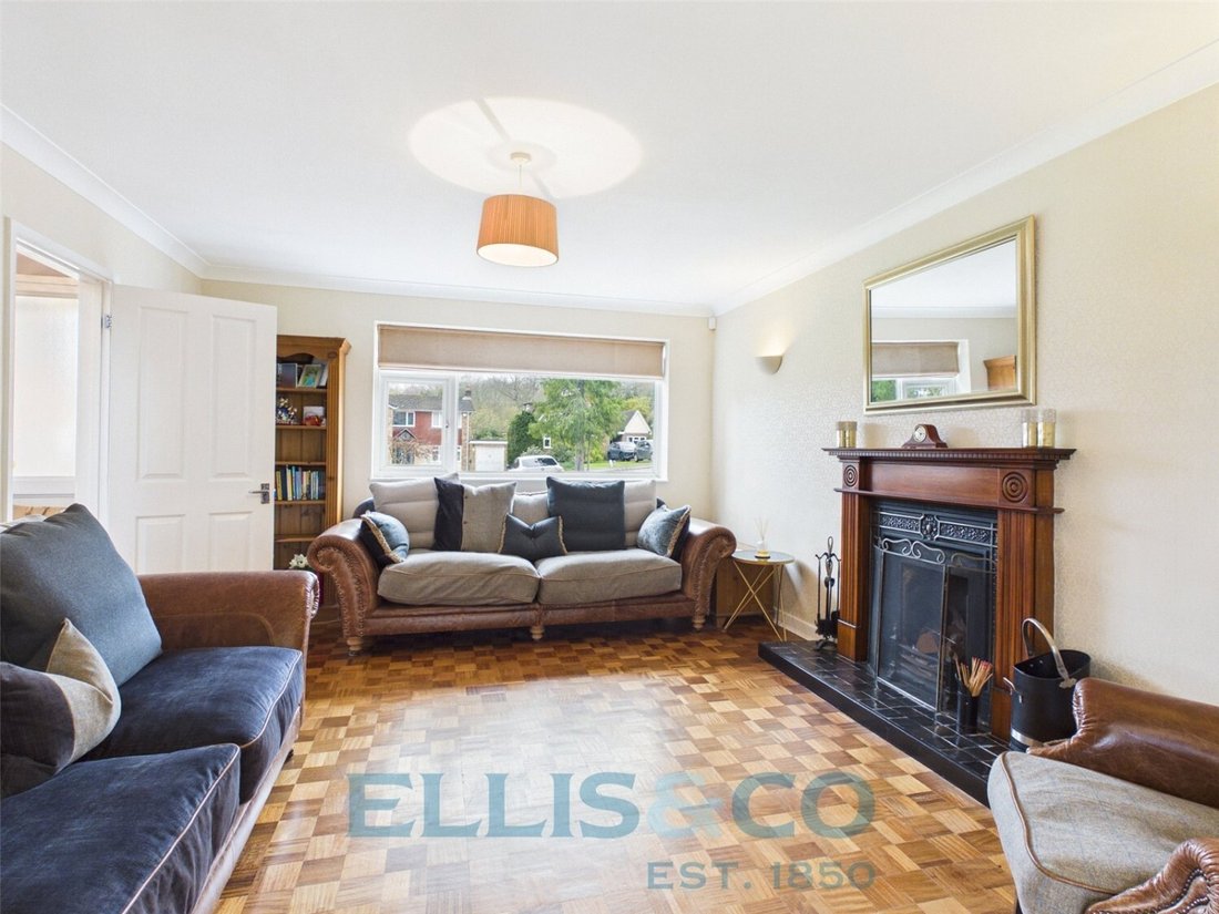 House in Tonbridge, Tonbridge (And Malling), England 2 - 17303859