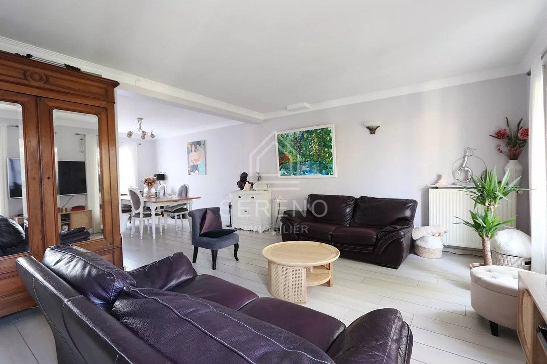 House in Guy Mocquet-Jean Mermoz, Gournay-sur-Marne, France 3 - 17302733