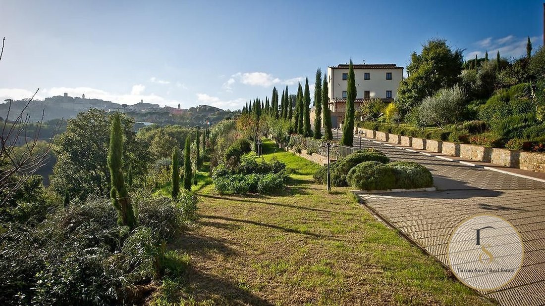 Country House in Montepulciano, Tuscany, Italy 2 - 17302637