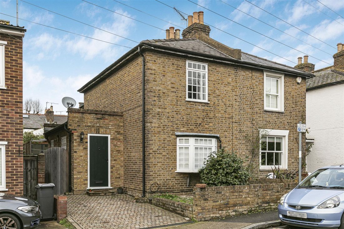 House in Kingston Upon Thames, Royal Borough of Kingston upon Thames, England 1 - 17303820