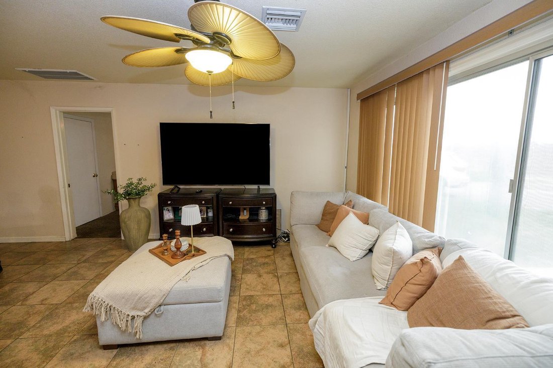 House in Modesto, California, United States 5 - 17303616