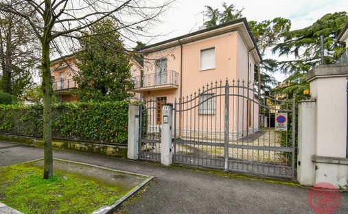 Villa in Center, Cesena, Emilia-Romagna 1