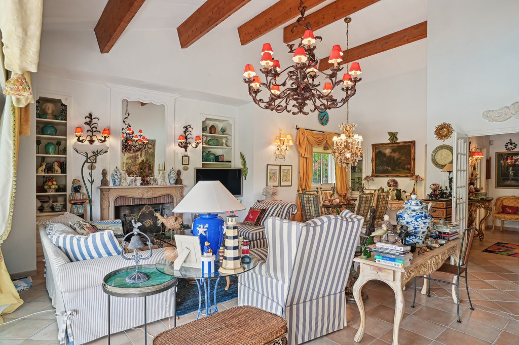 House in Mougins, Provence-Alpes-Côte d'Azur, France 4 - 14403159