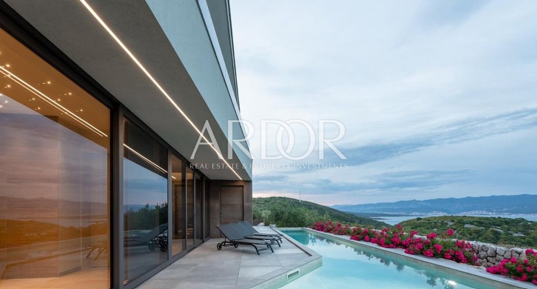 Villa in Vrbnik, Primorje-Gorski Kotar County, Croatia 1 - 17305678