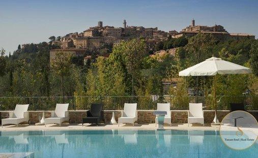 Country House in Montepulciano, Tuscany, Italy 1