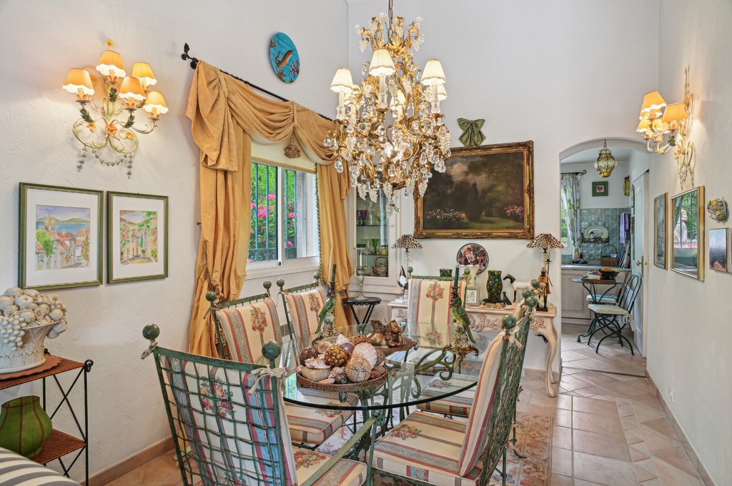 House in Mougins, Provence-Alpes-Côte d'Azur, France 5 - 14403159
