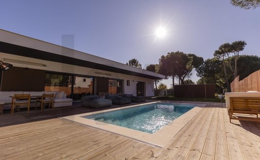 House in Santo Estevao, Santarem District, Portugal 1