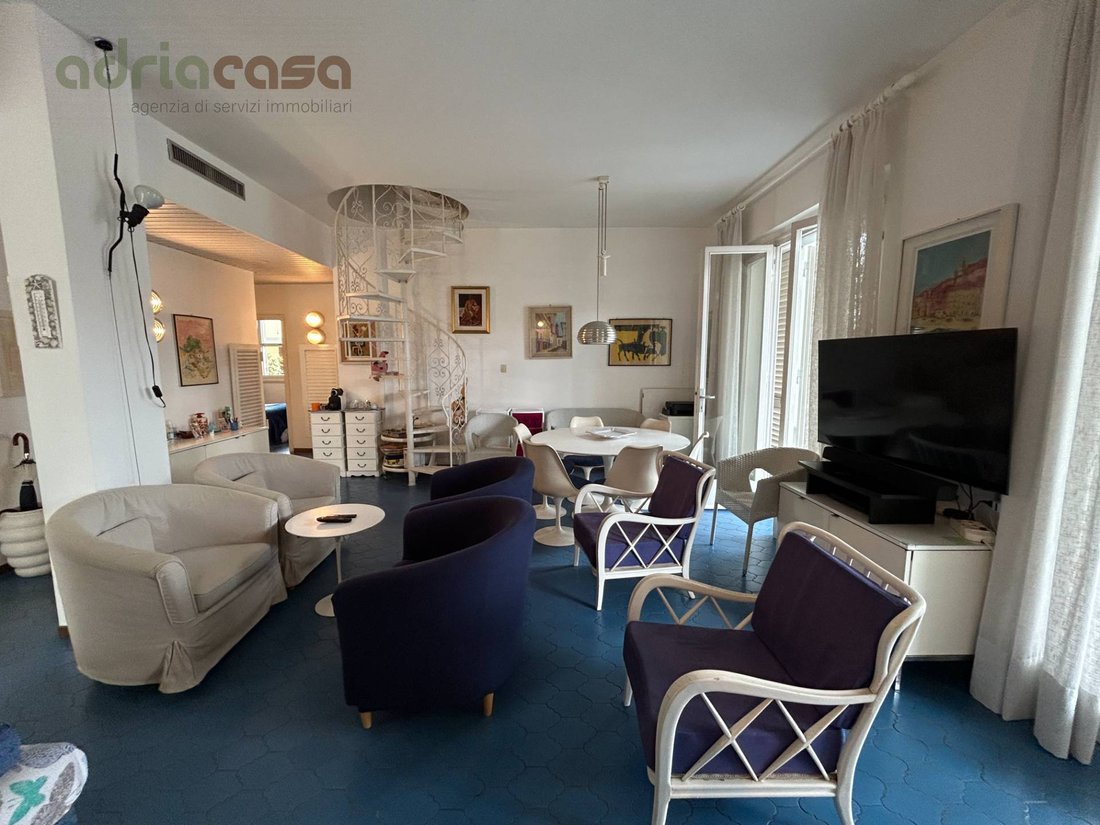 Villa in Alba, Riccione, Emilia-Romagna 3 - 13493729