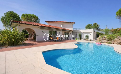 Villa in Puygouzon, Occitania, France 1