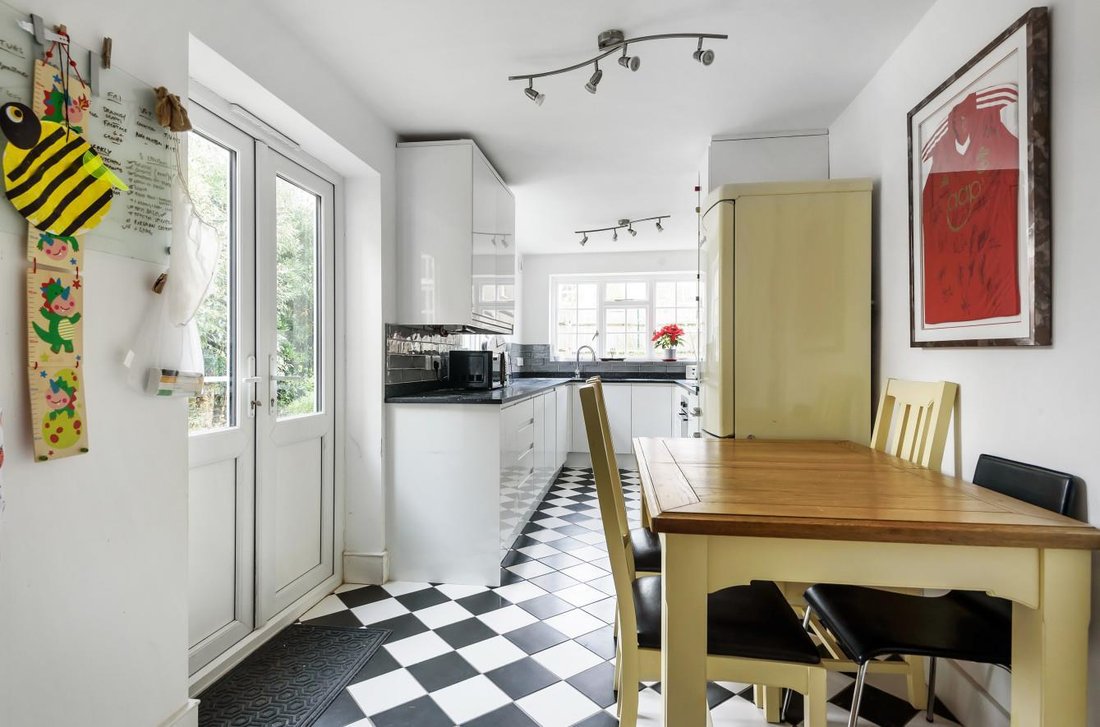 House in Kingston Upon Thames, Royal Borough of Kingston upon Thames, England 5 - 17303820