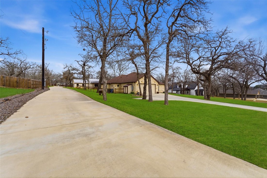 House in La Vernia, Texas, United States 5 - 17305758