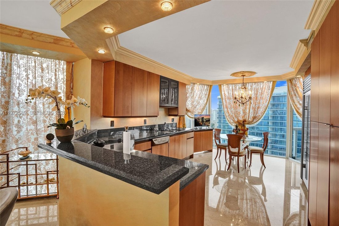 Condo in Sunny Isles Beach, Florida, United States 5 - 17302300