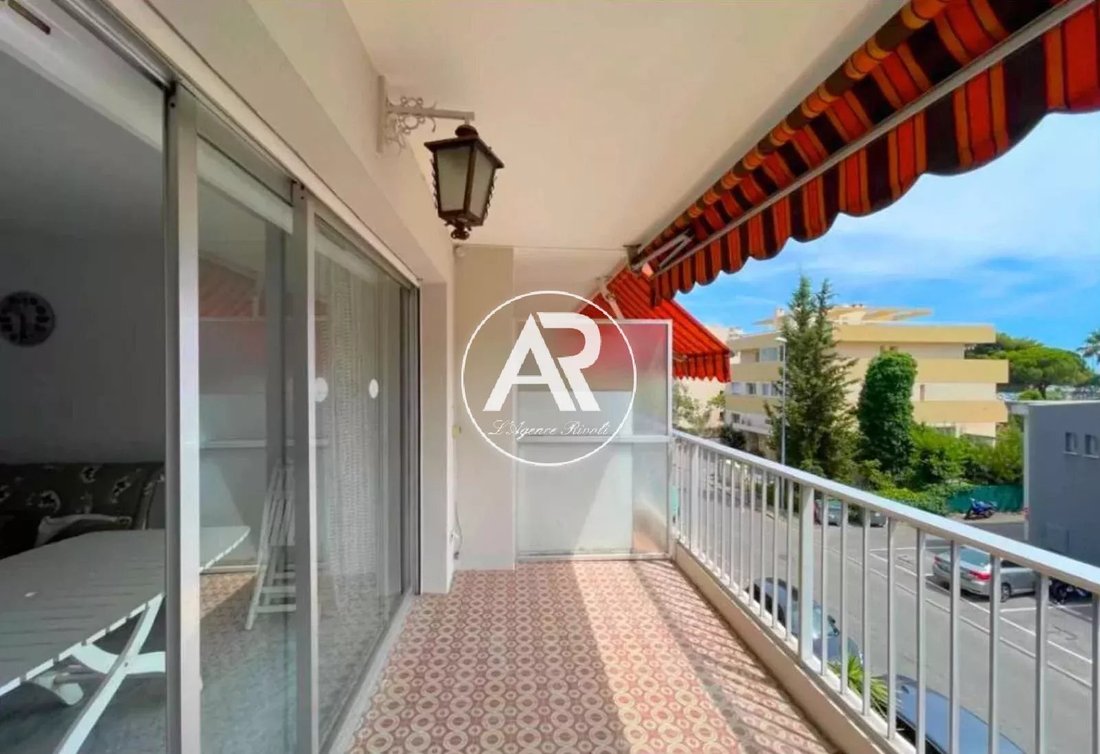 Apartment in Saint-Laurent-du-Var, Provence-Alpes-Côte d'Azur, France 1 - 17302570