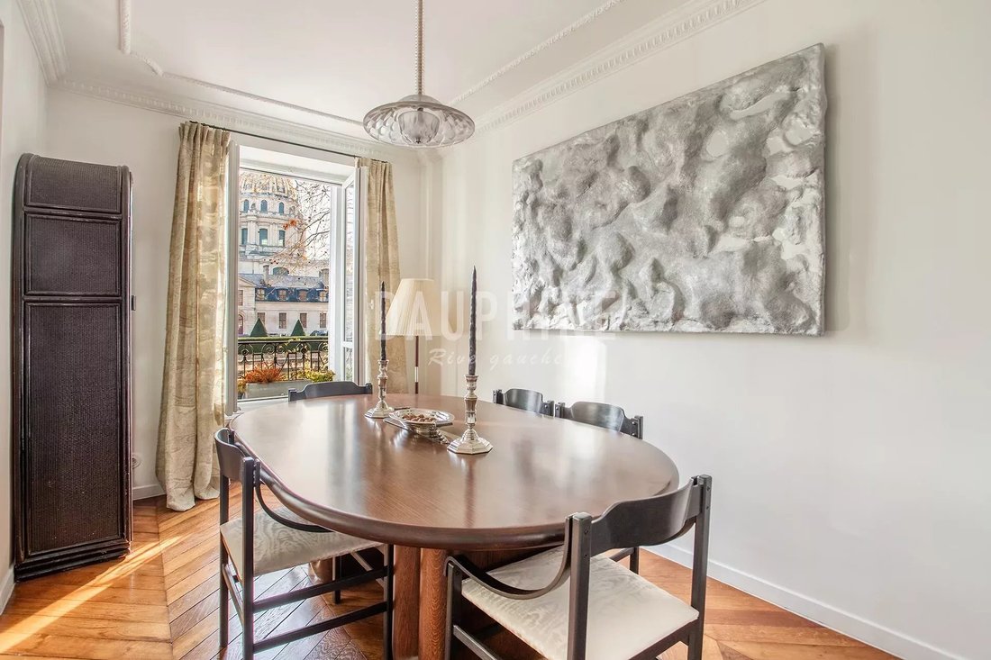 Apartment in Invalides, Paris 7e Arrondissement, Paris 4 - 16945699