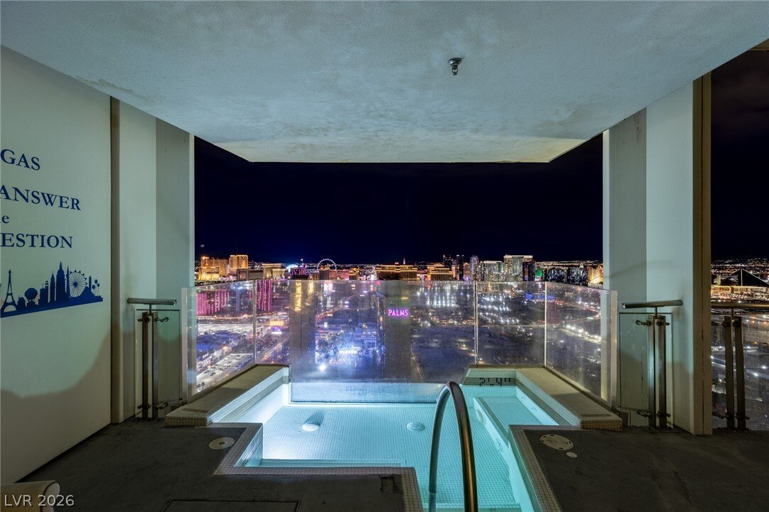 House in Las Vegas, Nevada, United States 2 - 17303897