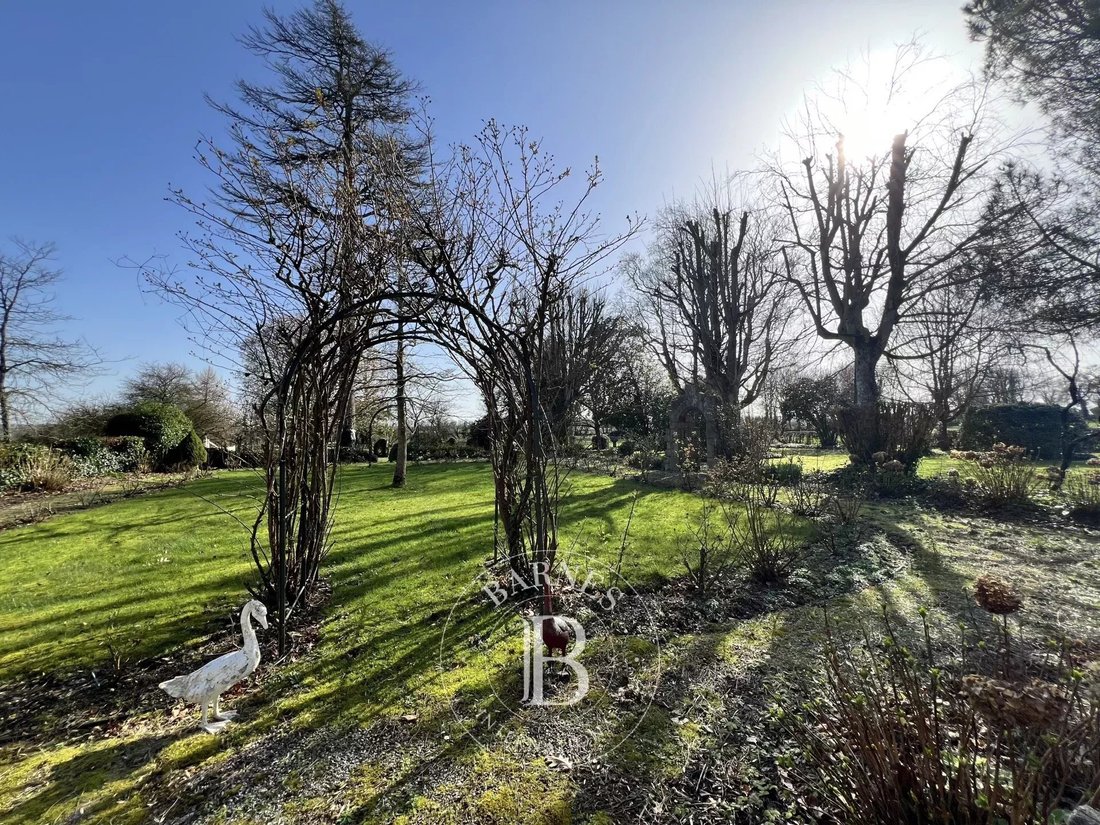 Estate in Quettreville-sur-Sienne, Normandy, France 4 - 17302772