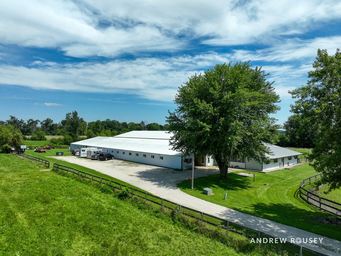 House in Antioch, Illinois, United States 3 - 17305249