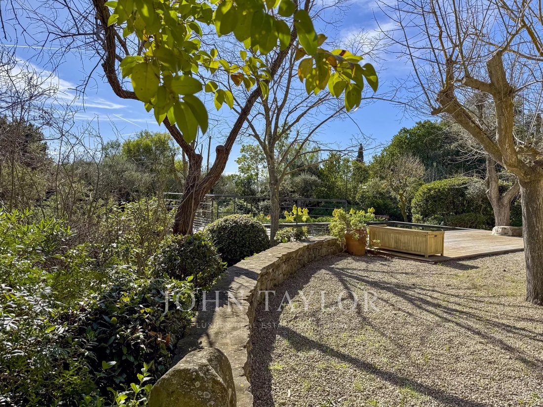 Villa in Beaucours-La Gorguette-La Morvenede, Sanary-sur-Mer, France 3 - 17302913