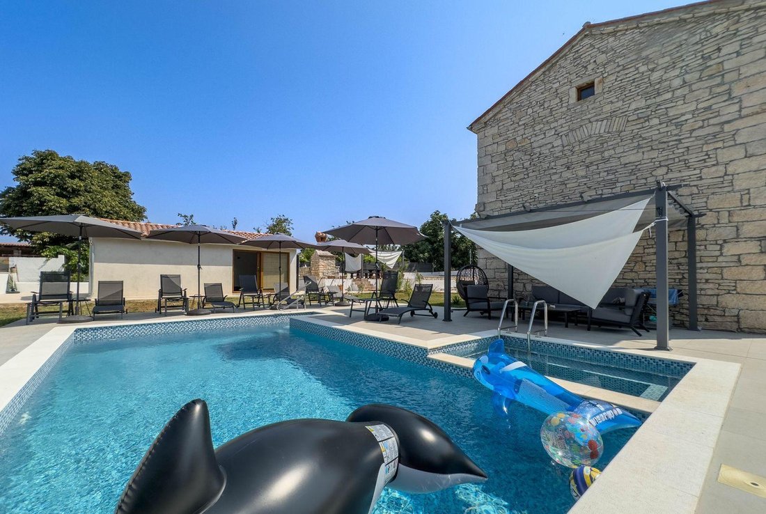 Villa in Svetvincenat, Istria County, Croatia 2 - 17306431