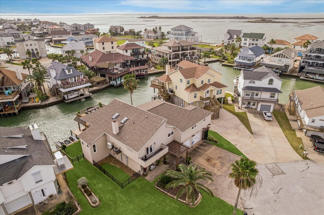 House in Galveston, Texas, United States 3 - 17304766