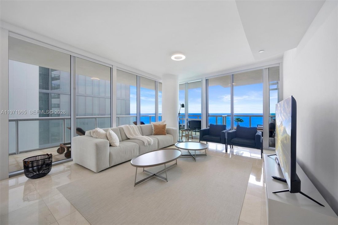 Condo in Sunny Isles Beach, Florida, United States 1 - 17302175